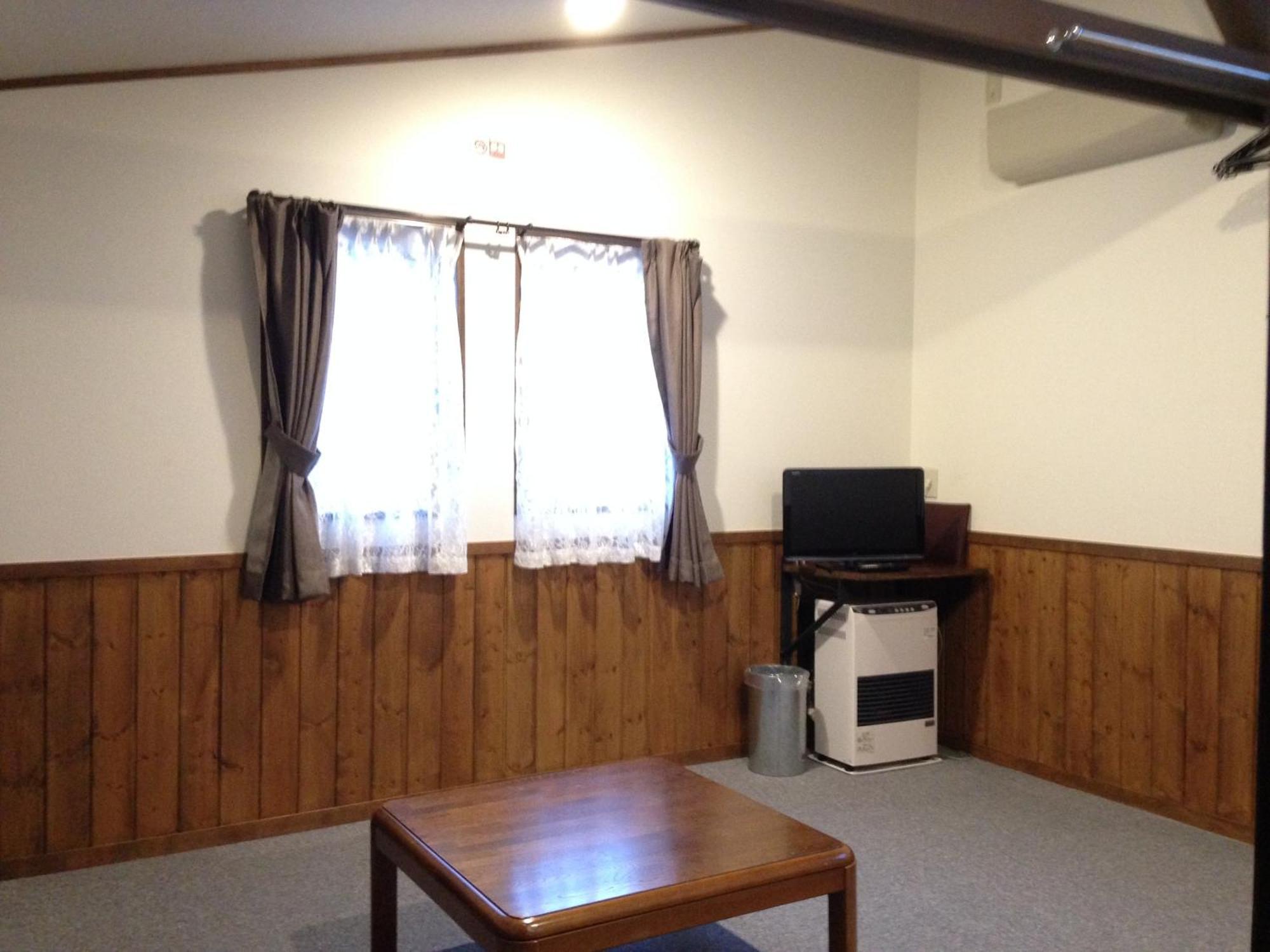 Community House Tyrolien 호텔 하쿠바 객실 사진